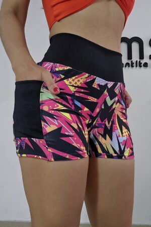 short con bolsillos estampados